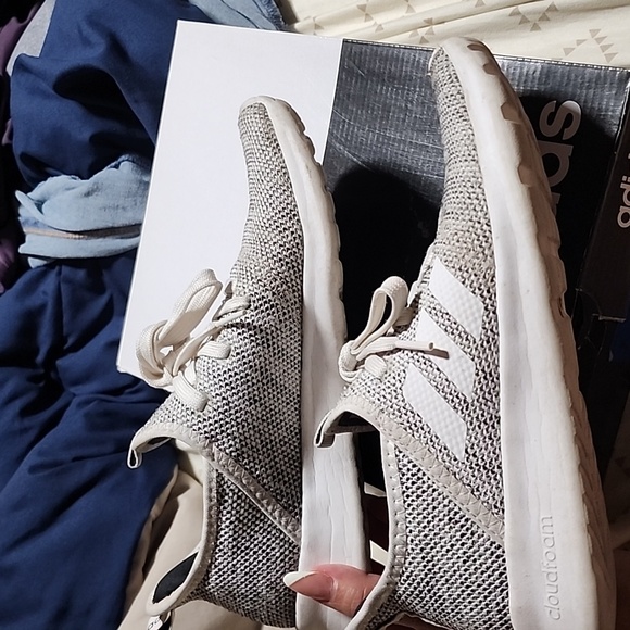 Addias - Picture 5 of 7